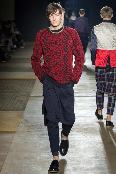 Look 47